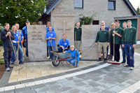 20120922 ehrenmal klein