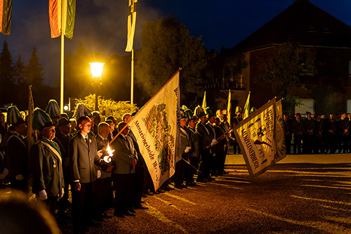 zapfenstreich02 klein